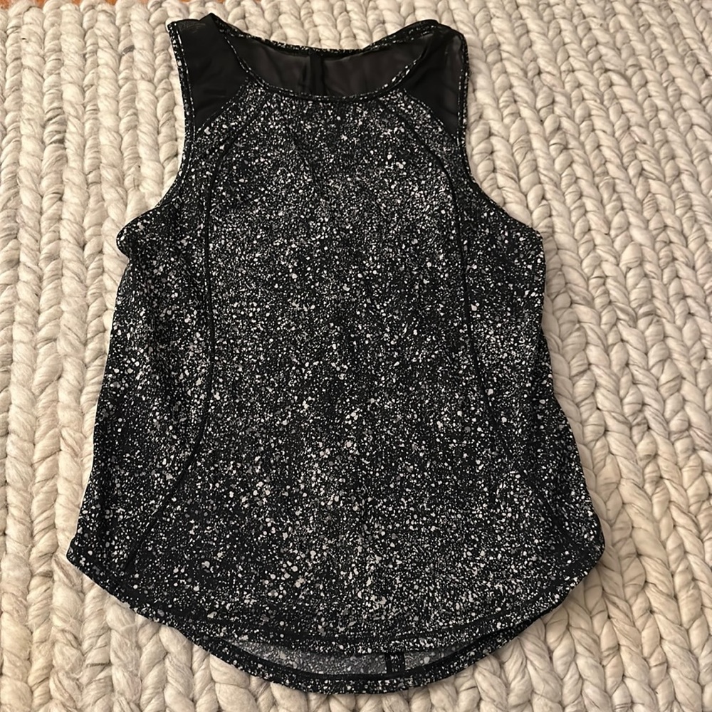 Lululemon tank top